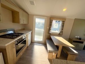 Diner- click for photo gallery